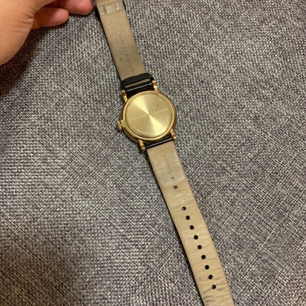Marc Jacobs Watch - Picture 4 of 9